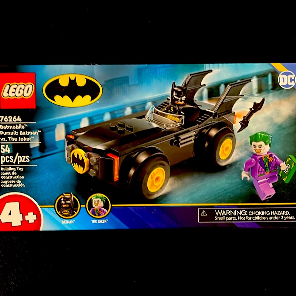 LEGO DC Batmobile Pursuit: Batman vs. The Joker 76264